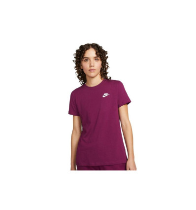 Camiseta Nike Club Sportswear