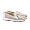 Mocasines de piel de charol Pitillos 5675 para mujer en color piedra