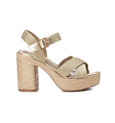 Sandalias de tacón XTI 142741 en oro para mujer