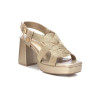 Sandalias de fiesta XTI 142337 en oro para mujer