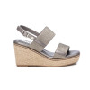 Sandalias con cuña XTI 142832 en plomo para mujer