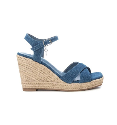 Sandalias con cuña XTI 142768 en jeans para mujer