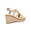 Sandalias con cuña XTI 142753 en oro para mujer