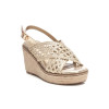 Sandalias con cuña XTI 142746 en oro para mujer