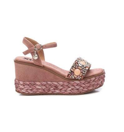 Sandalias tcon cuña XTI 142677 en nude para mujer