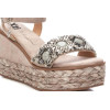 Sandalias con cuña XTI 142677 en beige para mujer