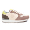 Zapatillas deportivas XTI 143608 en beige para mujer