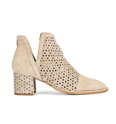 Botín picado Popa Azahara en beige para mujer
