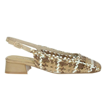 Bailarinas destalonadas Carmela 162185 en beige