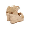 Alpargatas Alhamas Amapola 06900TL5A en color oro para mujer