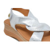 Sandalia con cuña Paula Urban 26-614 en plata para mujer