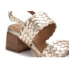 Sandalias con tacón Carmela 162381 en oro para mujer