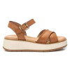 Sandalias cómodas Carmela 162245 en camel para mujer