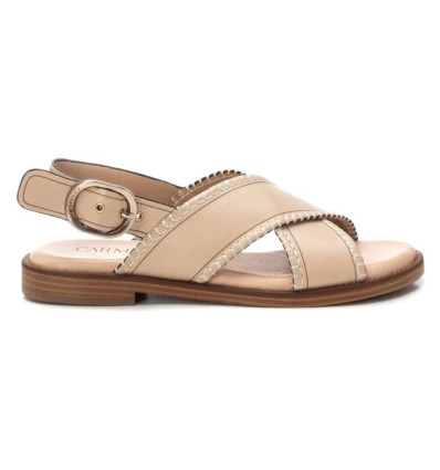 Sandalias planas Carmela 162201 en beige para mujer