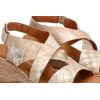 Sandalias con cuña Paula Urban 27-773 en beige para mujer
