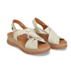Sandalia con cuña Paula Urban 24-335 en off para mujer