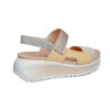 Sandalia con cuña Callaghan 35200 BERTA en marfil para mujer